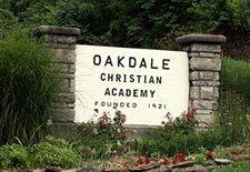 欧克代尔高中  Oakdale Christian Academy
